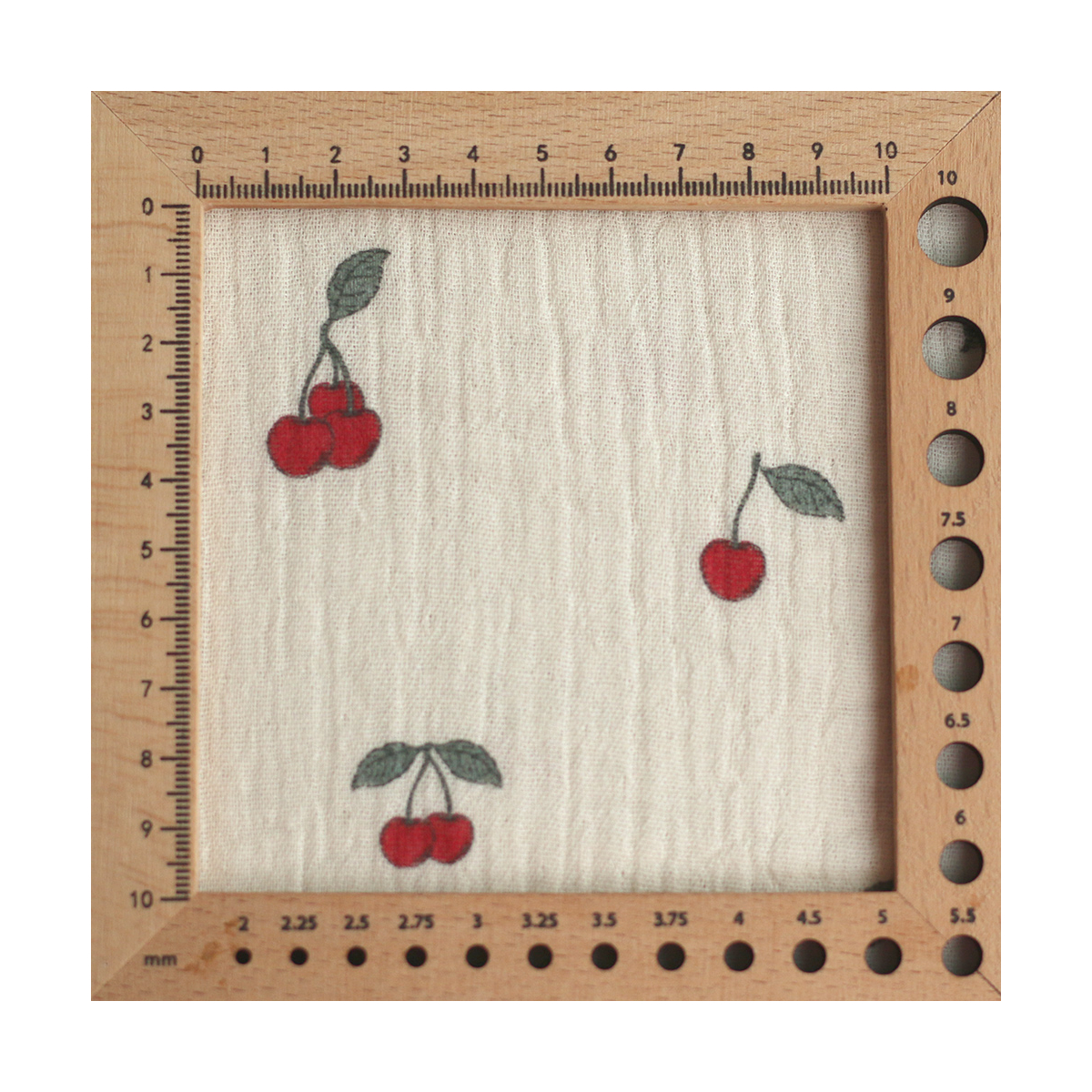 Cherry - Double gaze de coton BIO écru motif exclusif cerises