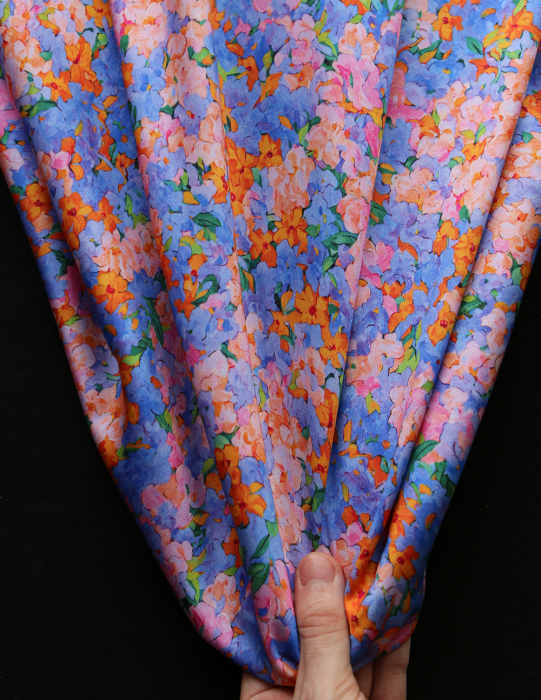 Cécile - Viscose satinée imprimé fleuri parme