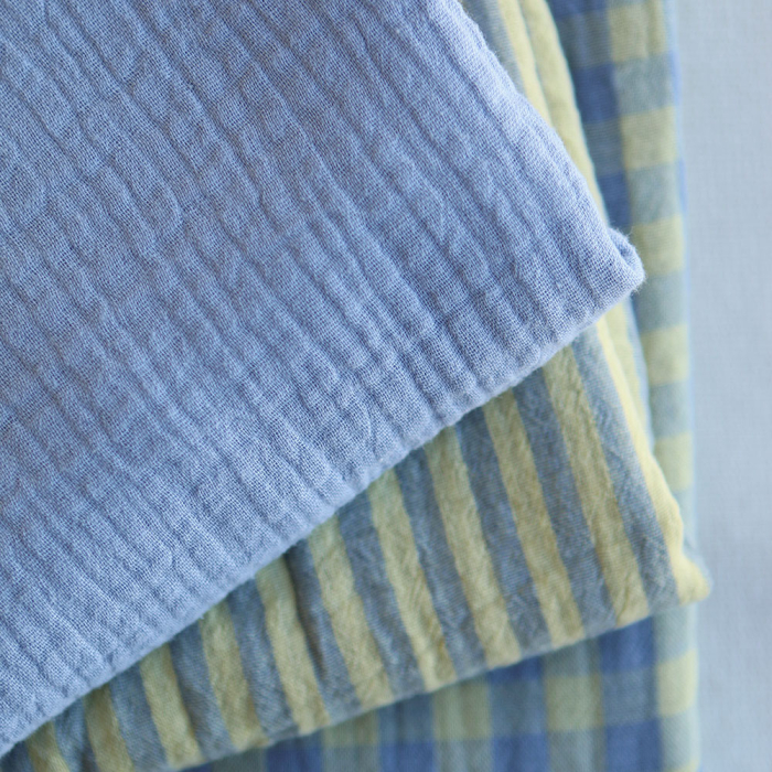 Double gaze de coton réversible rayures lemon et bleu baltique