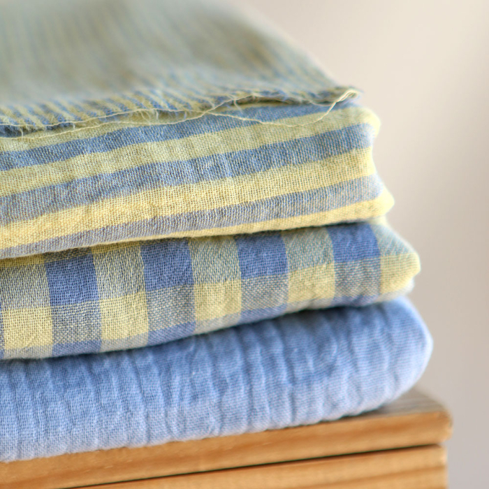 Double gaze de coton réversible rayures lemon et bleu baltique