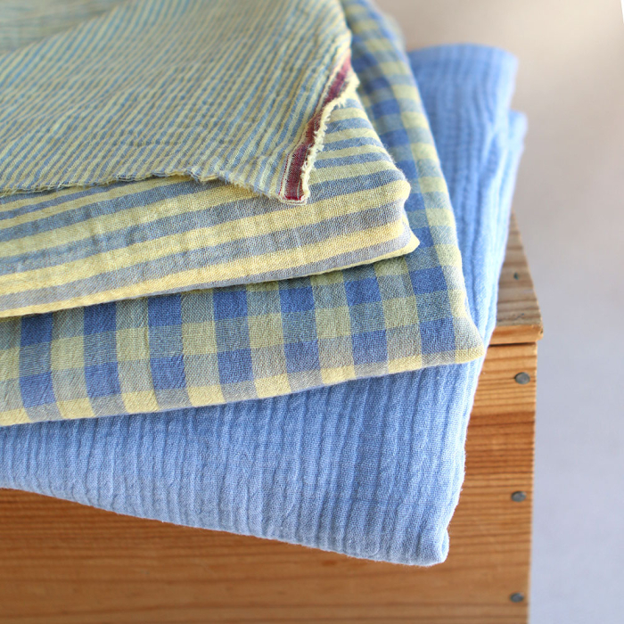 Double gaze de coton réversible rayures lemon et bleu baltique