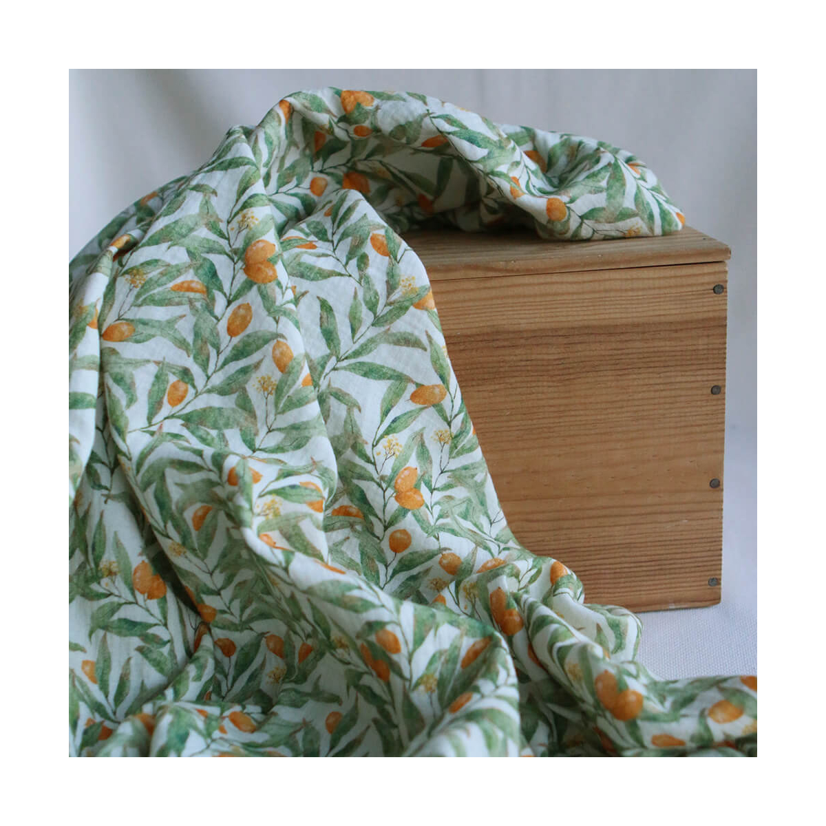 Zestine - Double gaze de coton motif feuillage et agrumes