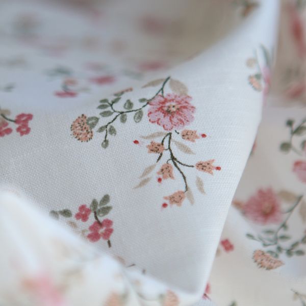 Carmel - Tissu lin coton fond ivoire motif fleuri rose et vert 2