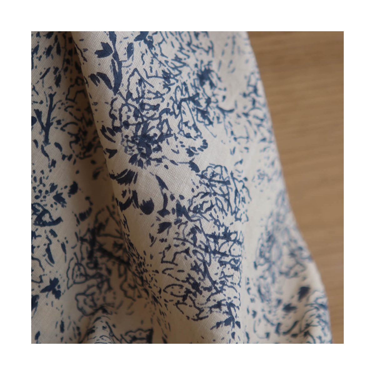 Anjali Bleu B- Tissu indien en coton imprimé main Hand Block