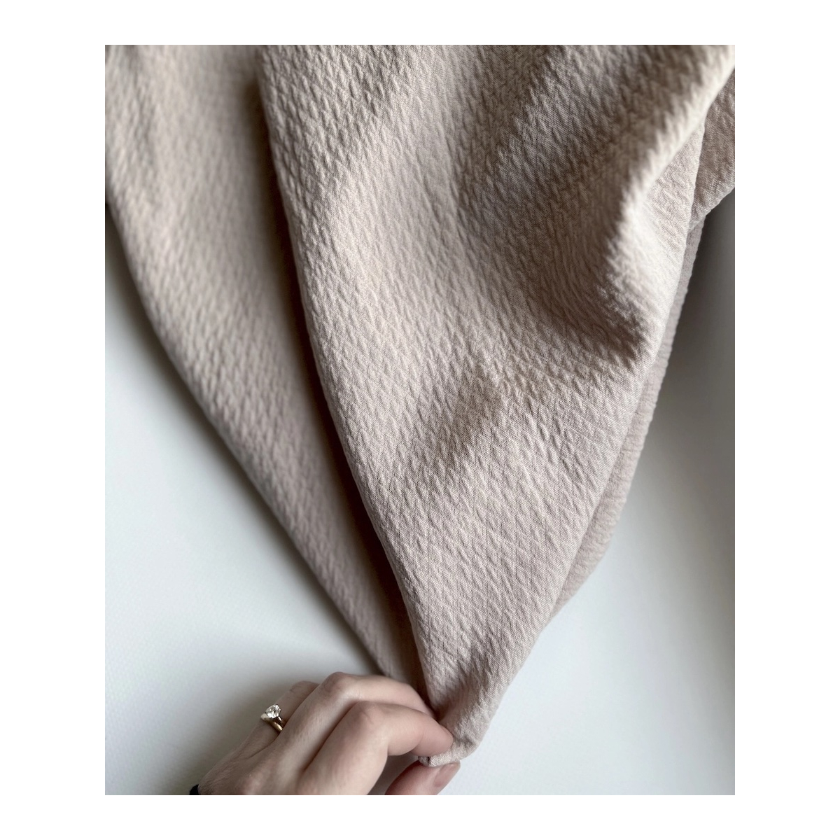 BAYA - Double de coton texturée losanges coloris grège