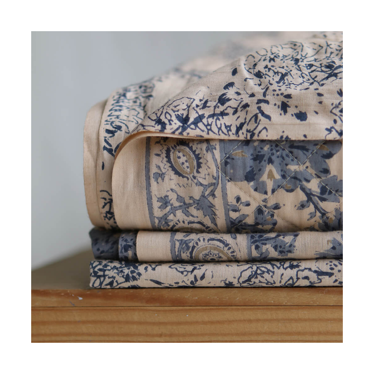 Anjali Bleu - Tissu indien en coton imprimé main Hand Block