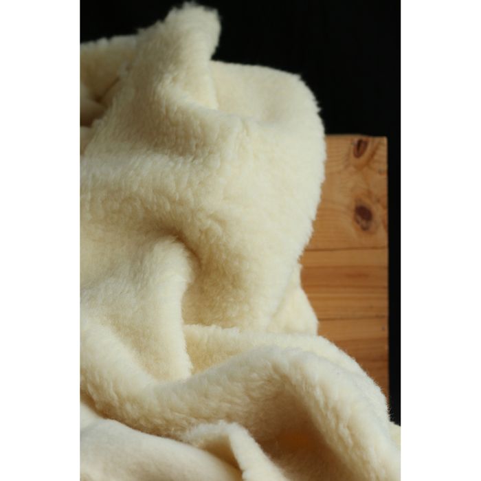 Shaun - Tissu fourrure pure laine vierge de mouton BIO tissée sur coton