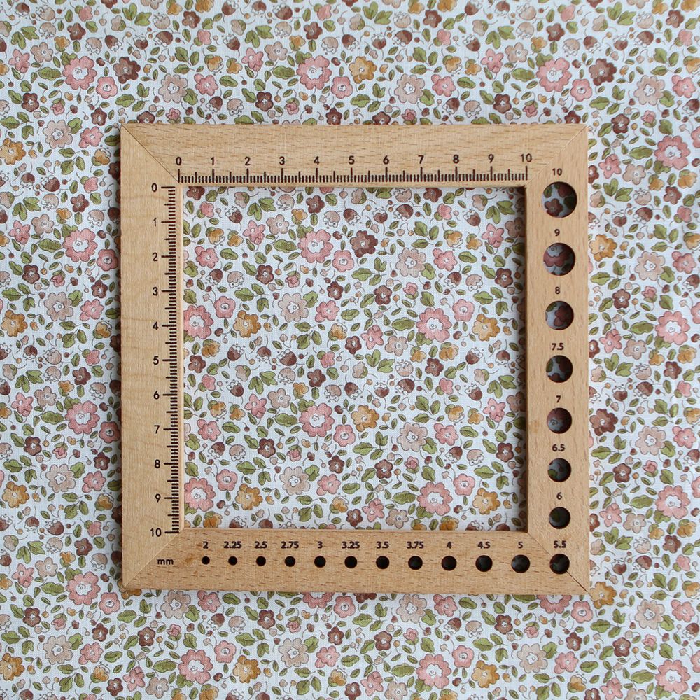 Catalina - Batiste de coton SILKYNE à imprimé fleuri rose nude ocre et marron