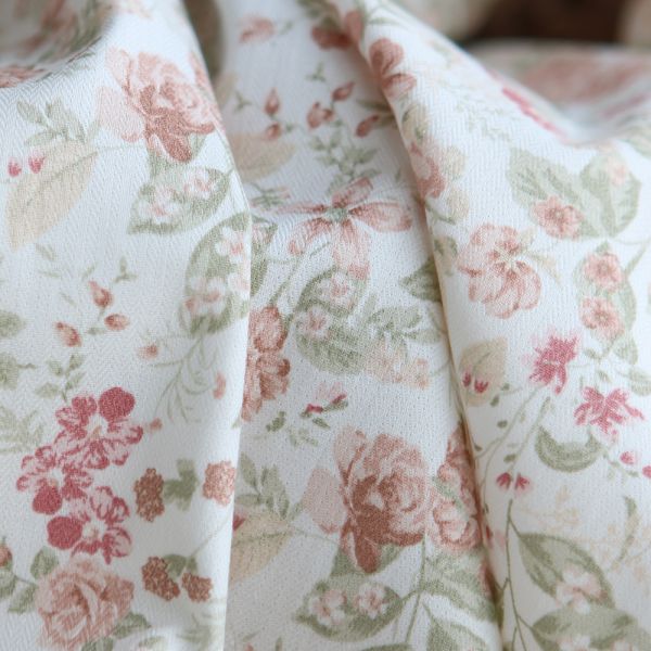 Magali - Tissu coton texturé imprimé fleuri nude 2