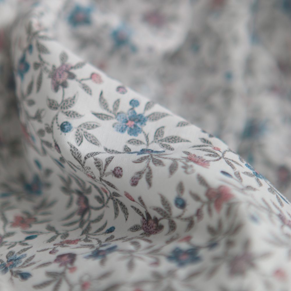 Lexie - Batiste de coton SILKYNE à imprimé fleuri teintes de gris et bleu