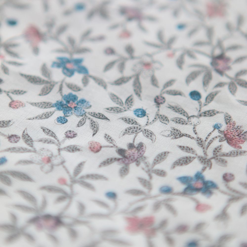 Lexie - Batiste de coton SILKYNE à imprimé fleuri teintes de gris et bleu