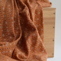 Selene - Double gaze coton BIO imprimé fond écureuil