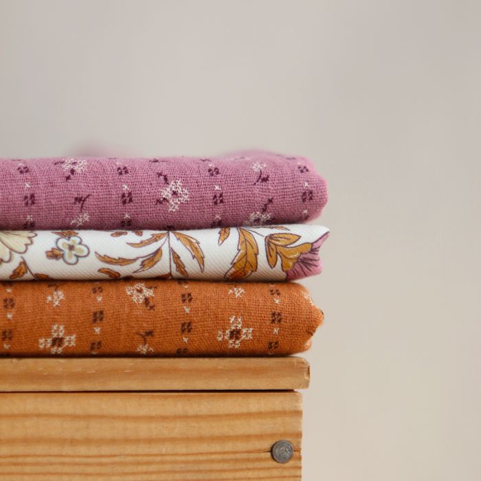 Selene - Double gaze coton BIO imprimé fond bois de rose