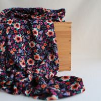 Cassia - Viscose imprimée qualité EcoVero fond noir