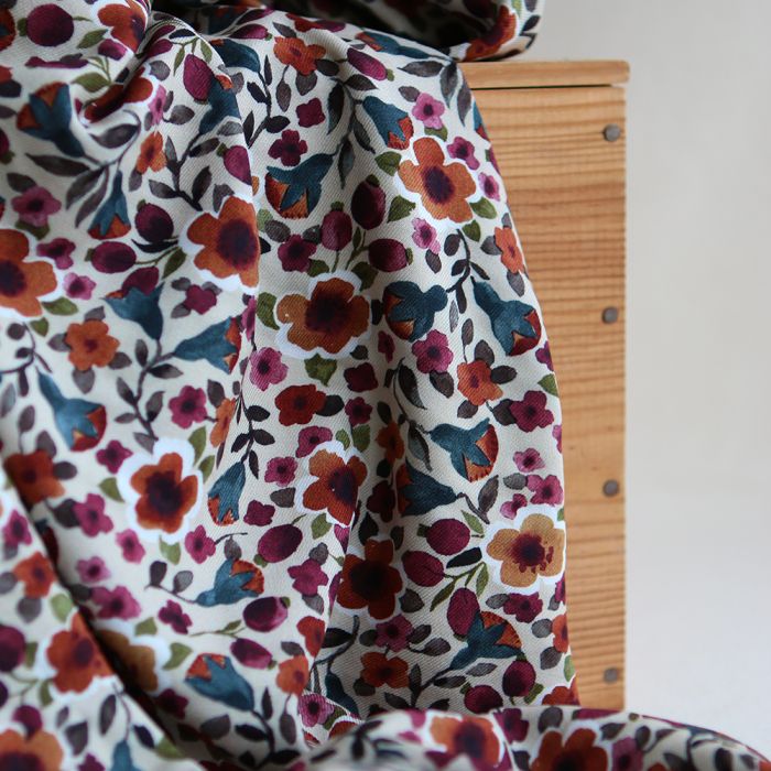Cassia - Viscose imprimée qualité EcoVero fond écru