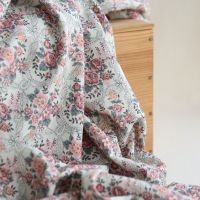 Amalia - Sergé de coton BIO organique imprimé fleuri bois de rose