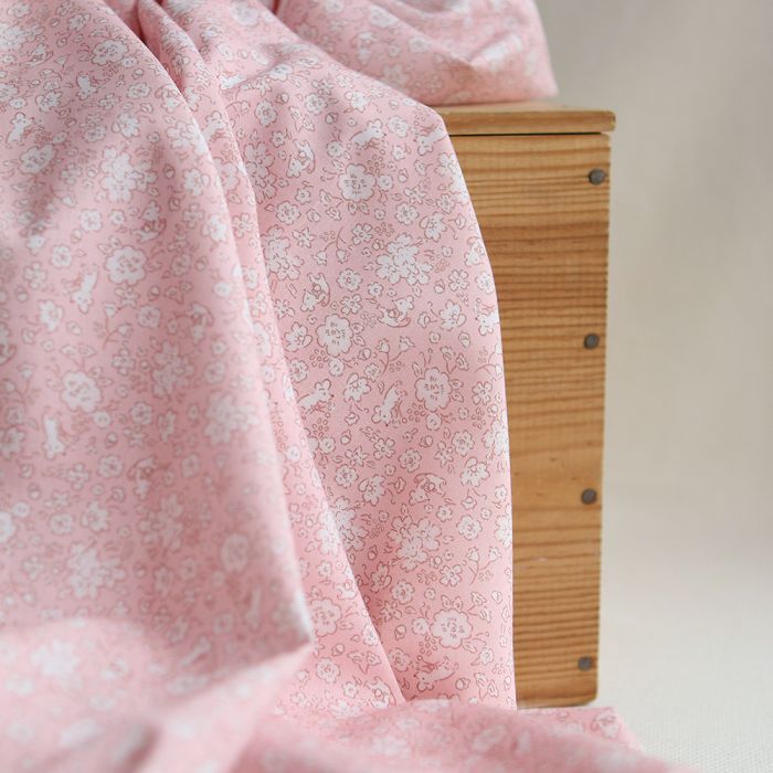 Gus - Batiste de coton Bio SILKYNE imprimé petit fleuri et souris subtiles ton sur ton rose poudré