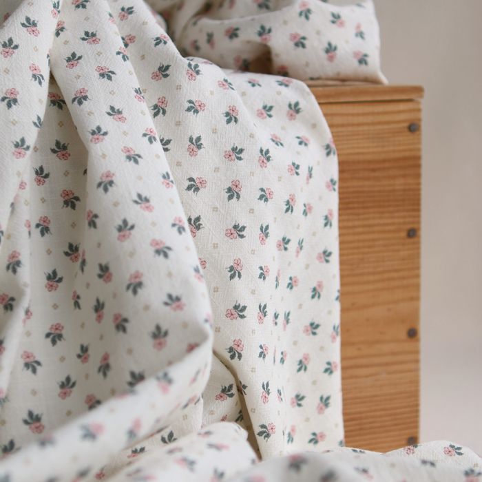 Jemima - Coton lavé bio blanc lait fleuri rose et vert