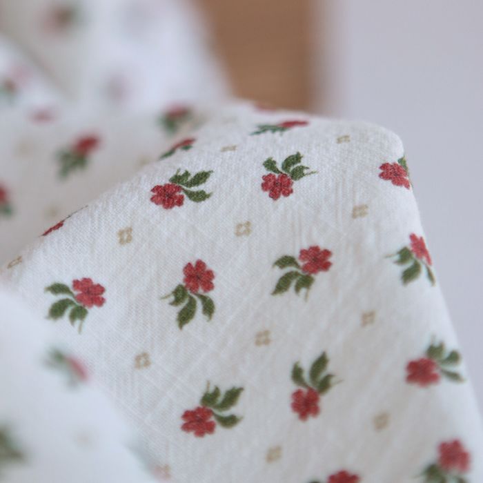Jemima - Coton lavé bio blanc lait fleuri vert et rouge