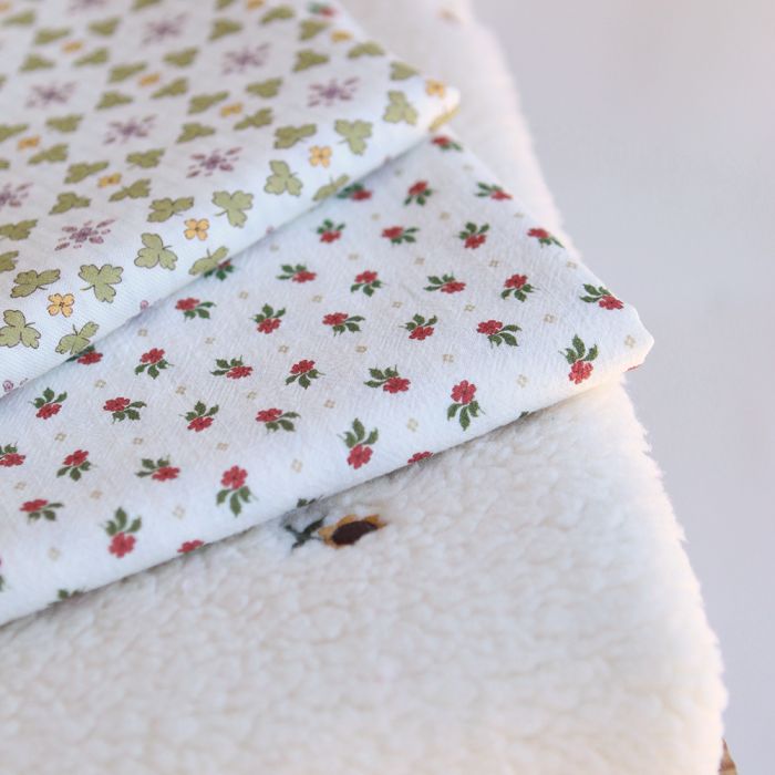 Jemima - Coton lavé bio blanc lait fleuri vert et rouge