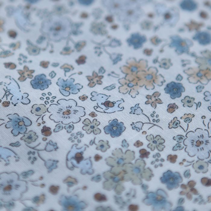 Gus - Batiste de coton Bio SILKYNE imprimé petit fleuri et souris subtiles bleu poudré