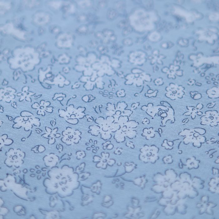 Gus - Batiste de coton Bio SILKYNE imprimé petit fleuri et souris subtiles ton sur ton bleu poudré