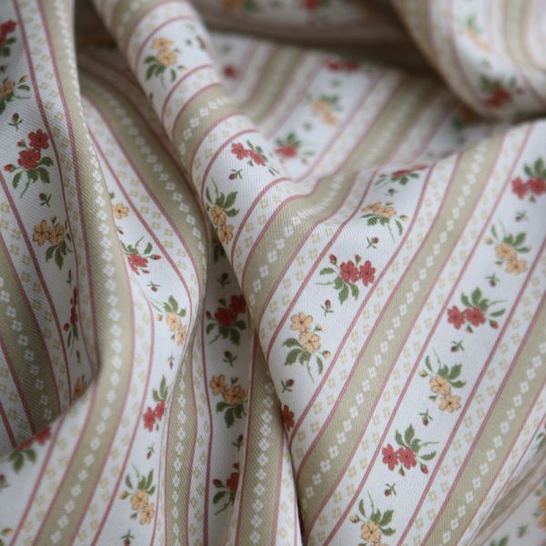 Tissu Abigail, sergé de coton organique fin imprimé rayures et fleurs beige 2