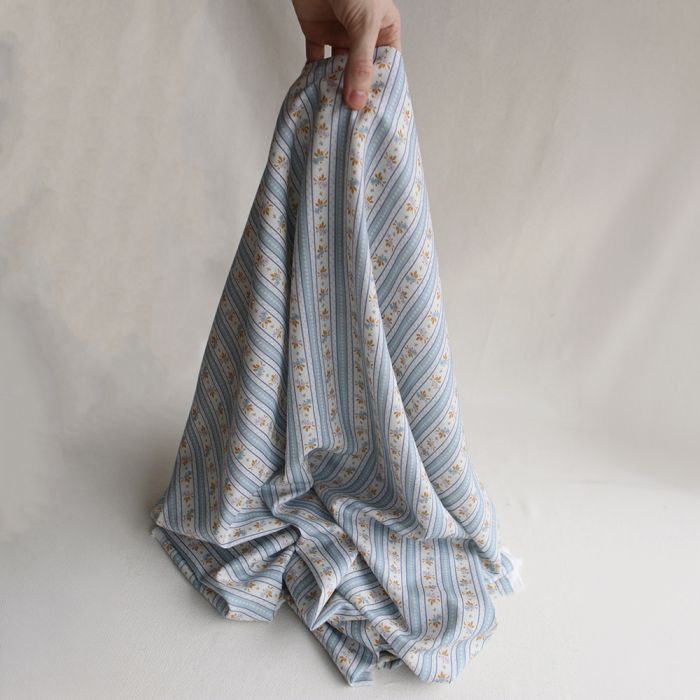 Abigail - Tissu sergé de coton organique fin imprimé rayures et fleurs bleu