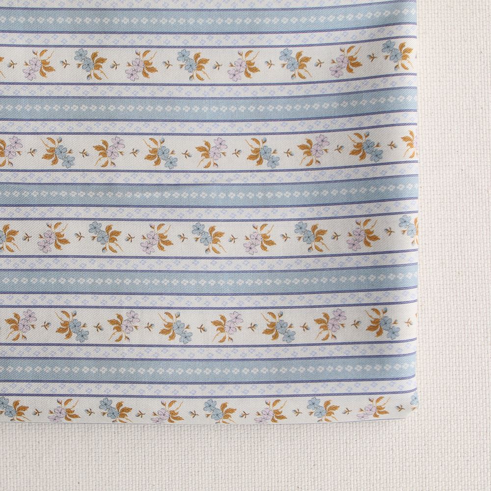 Abigail - Tissu sergé de coton organique fin imprimé rayures et fleurs bleu
