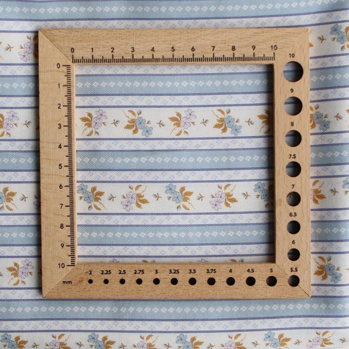 Abigail - Tissu sergé de coton organique fin imprimé rayures et fleurs bleu