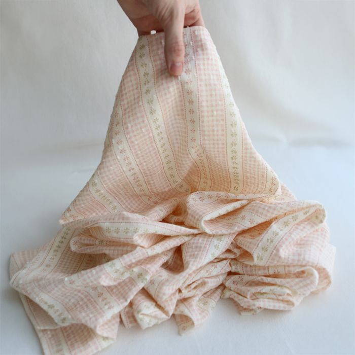 Jane - Tissu coton plumetis vichy écru et rose poudré