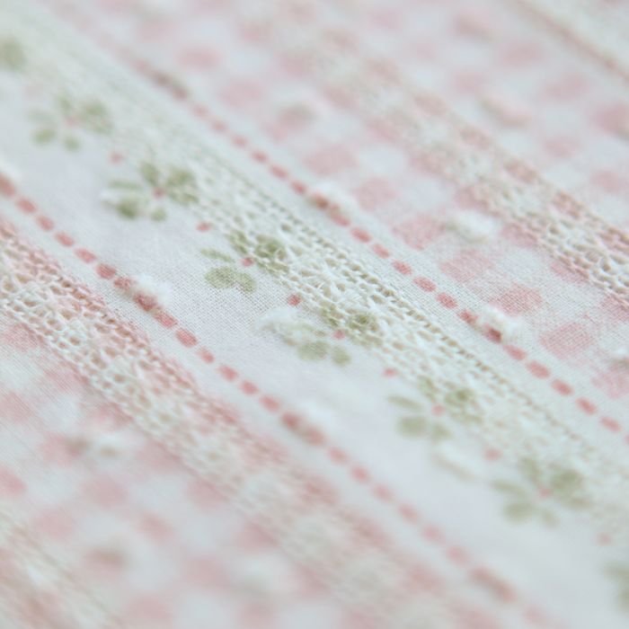 Jane - Tissu coton plumetis vichy écru et rose poudré
