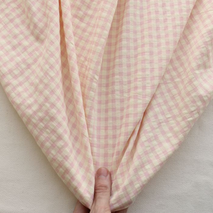 Seersucker / Coton gaufré vichy 6mm fraise vanille