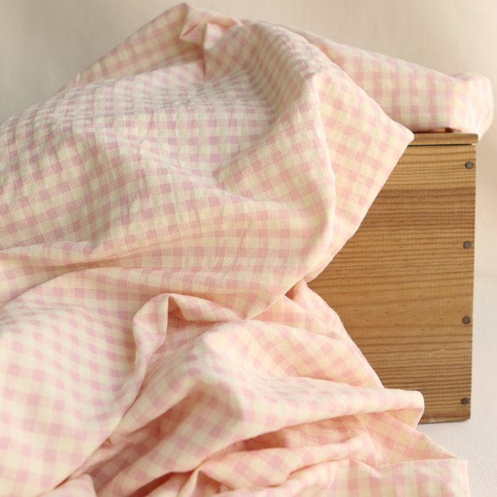 Seersucker / Coton gaufré vichy 6mm fraise vanille