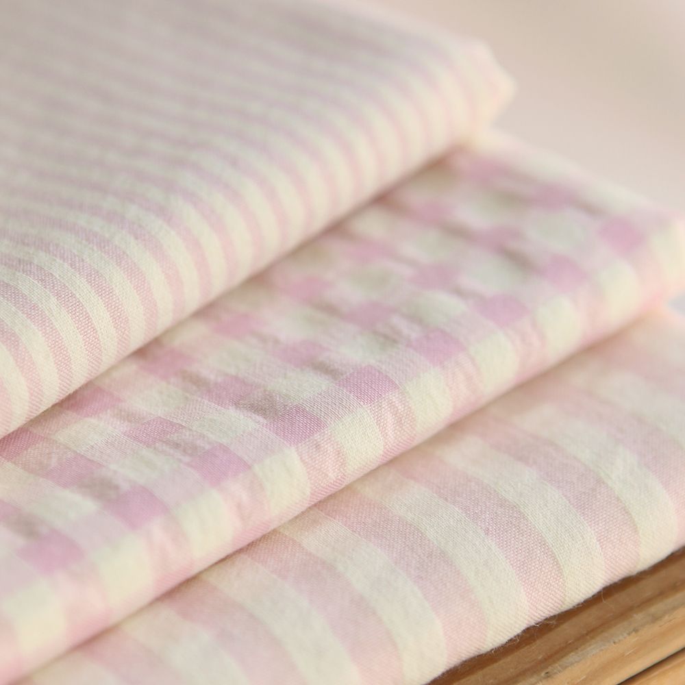Seersucker / Coton gaufré rayures fines 2mm fraise vanille