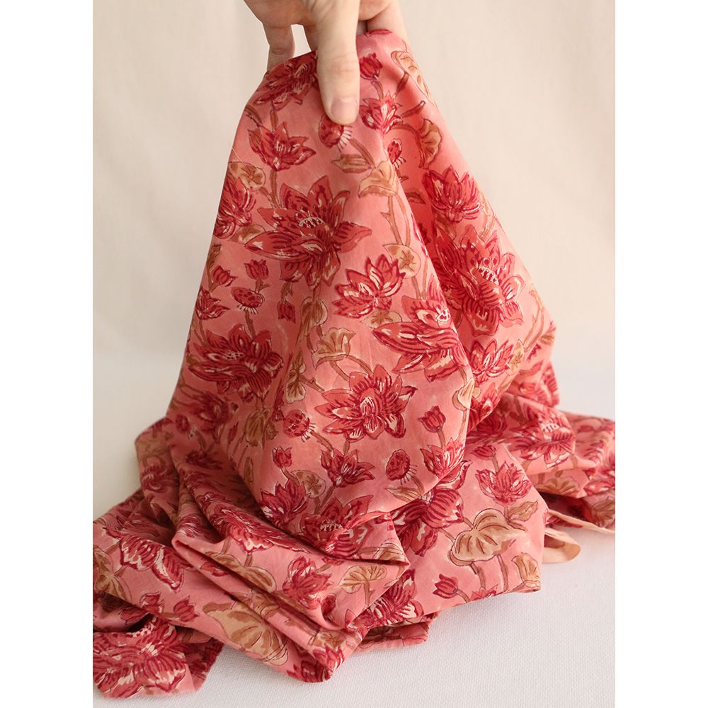 Vasanti - Tissu indien en coton imprimé main, hand block corail chaud