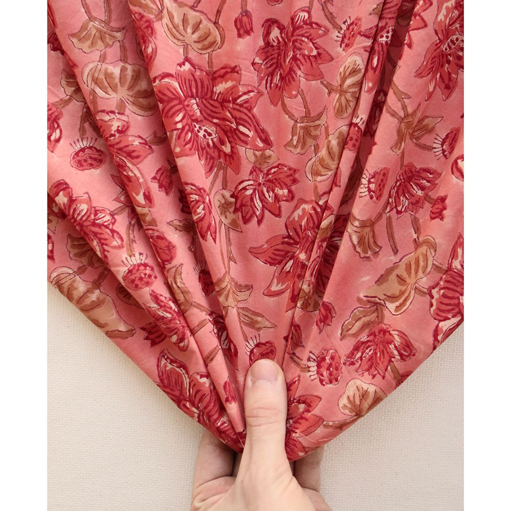 Vasanti - Tissu indien en coton imprimé main, hand block corail chaud