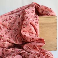 Tissu indien Vasanti B en coton hand block, motif coordonné corail chaud