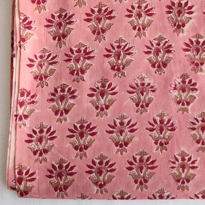 Vasanti B - Tissu indien en coton imprimé main, hand block corail chaud