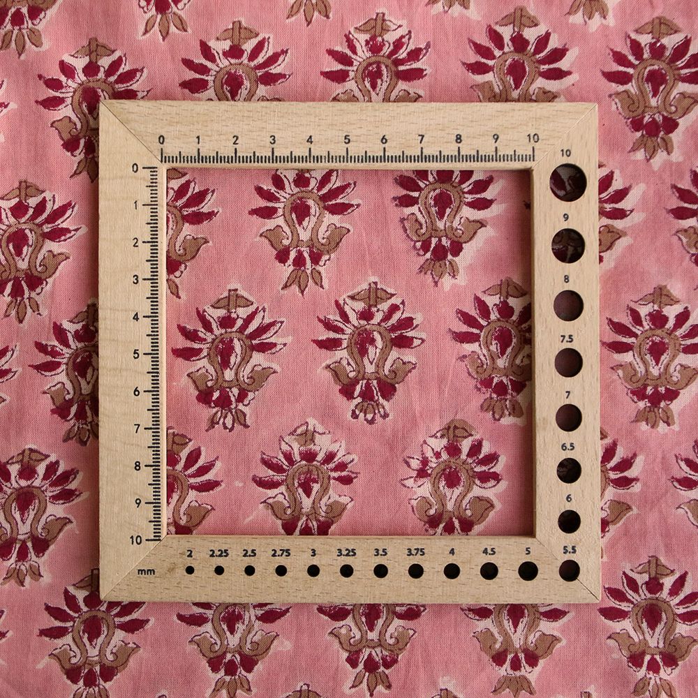 Vasanti B - Tissu indien en coton imprimé main, hand block corail chaud
