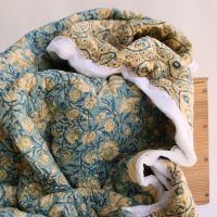Kalyani - Tissu indien matelassé double face coton hand block, largeur 100 cm