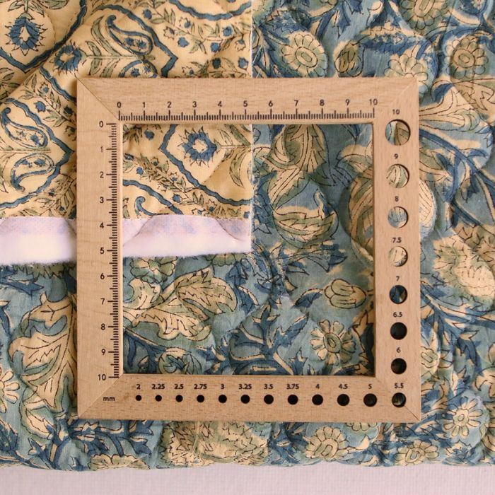 Kalyani - Tissu indien matelassé double face coton hand block, largeur 100 cm