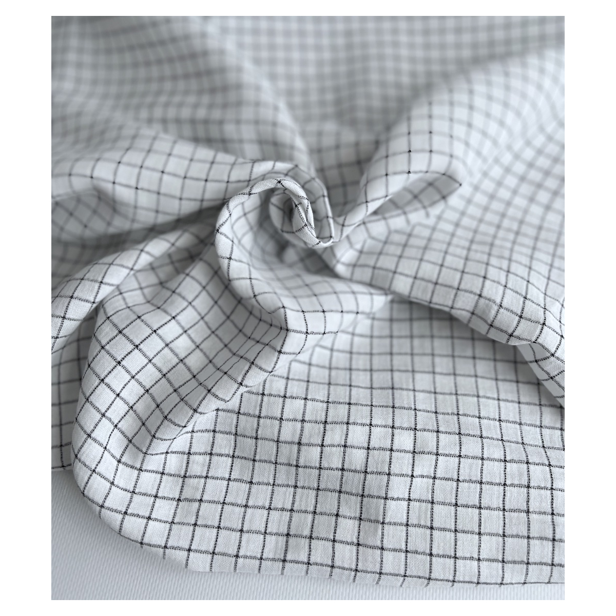 Theo - Gaze de coton lisse tissage carreaux coloris blanc Tissus issus de l'agriculture biologique  - 4