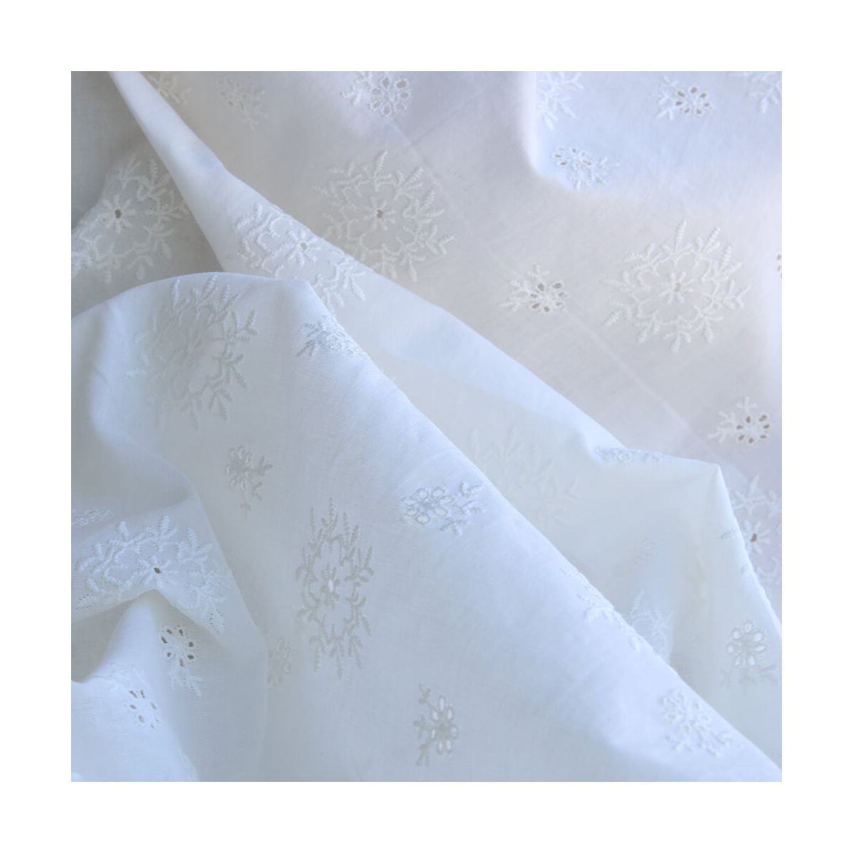 copie de Broderie anglaise voile de coton coloris blanc ivoire
