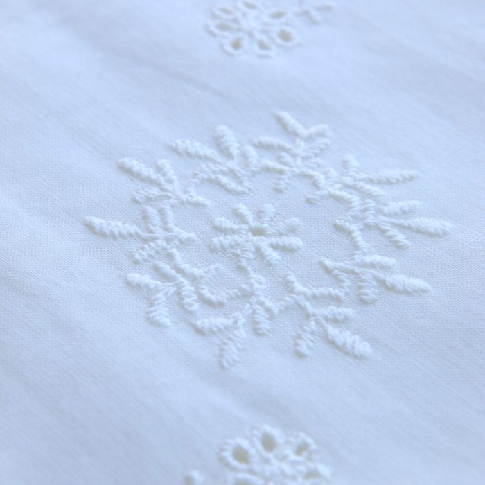 copie de Broderie anglaise voile de coton coloris blanc ivoire