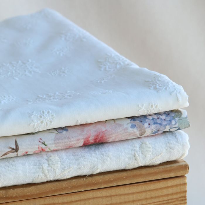 copie de Broderie anglaise voile de coton coloris blanc ivoire