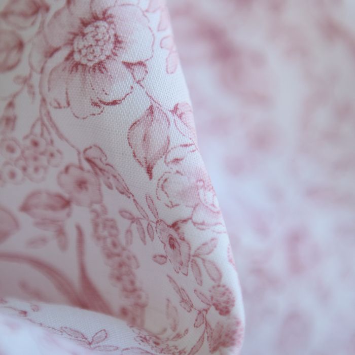 copie de Apolline - Tissu lin coton roses effet toile de Jouy blanc lait et cappuccino