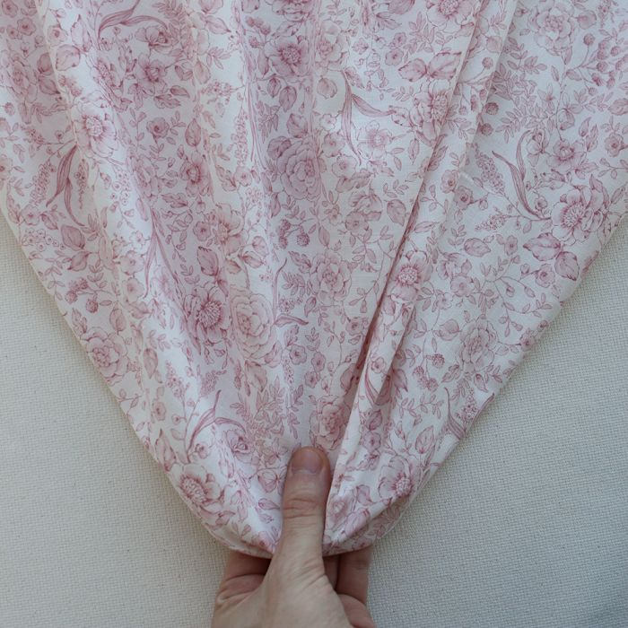 copie de Apolline - Tissu lin coton roses effet toile de Jouy blanc lait et cappuccino