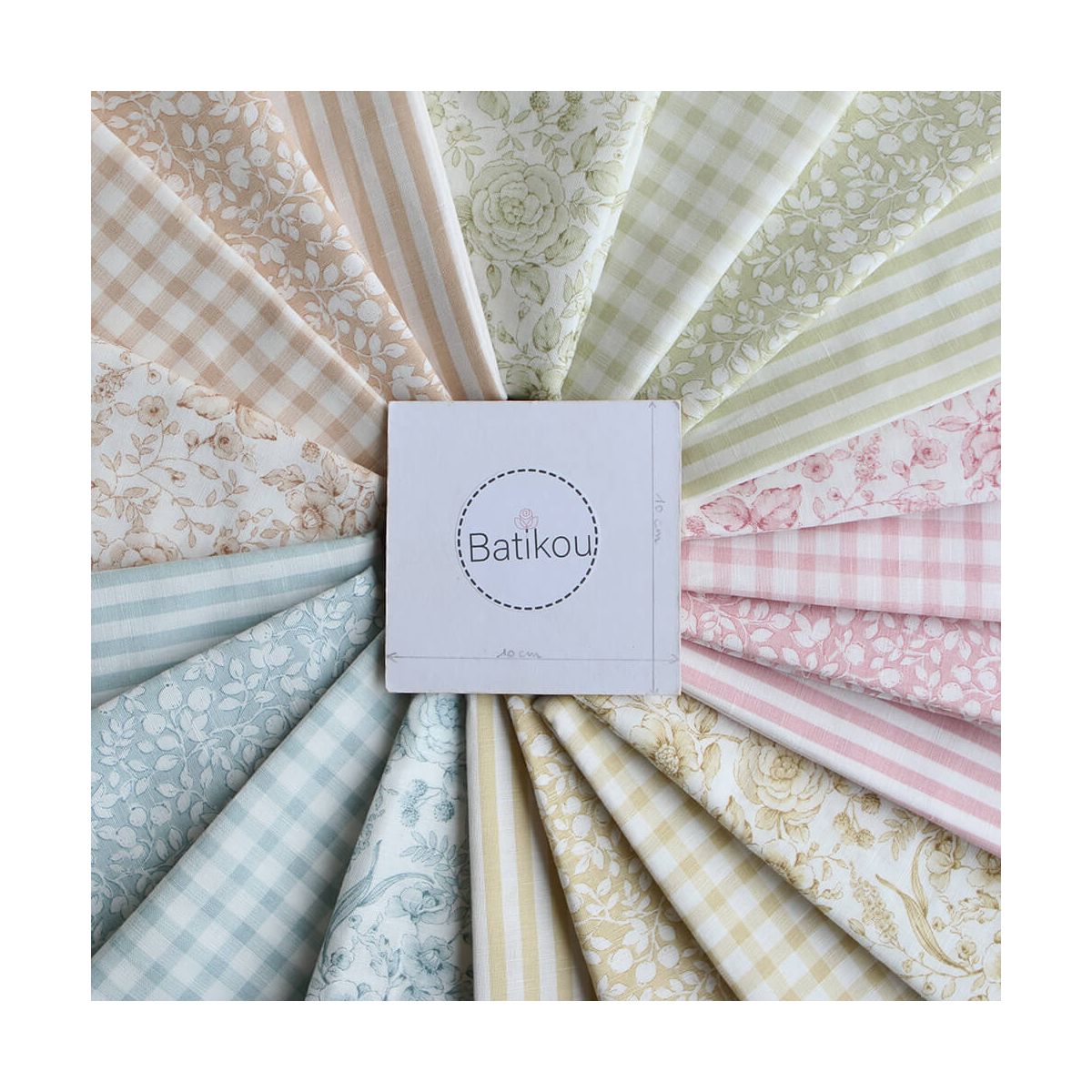 copie de Apolline - Tissu lin coton roses effet toile de Jouy blanc lait et cappuccino