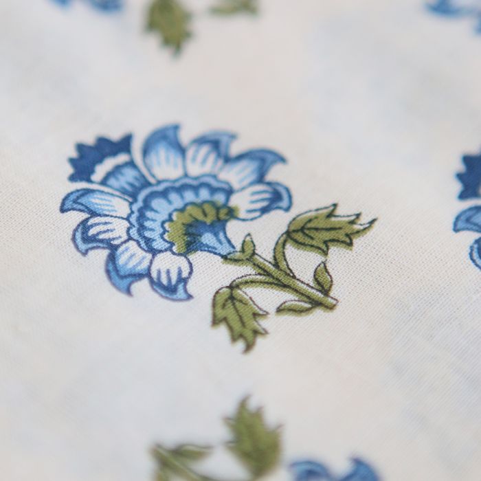Prisha B - Tissu indien en coton imprimé main, hand block bleu et vert